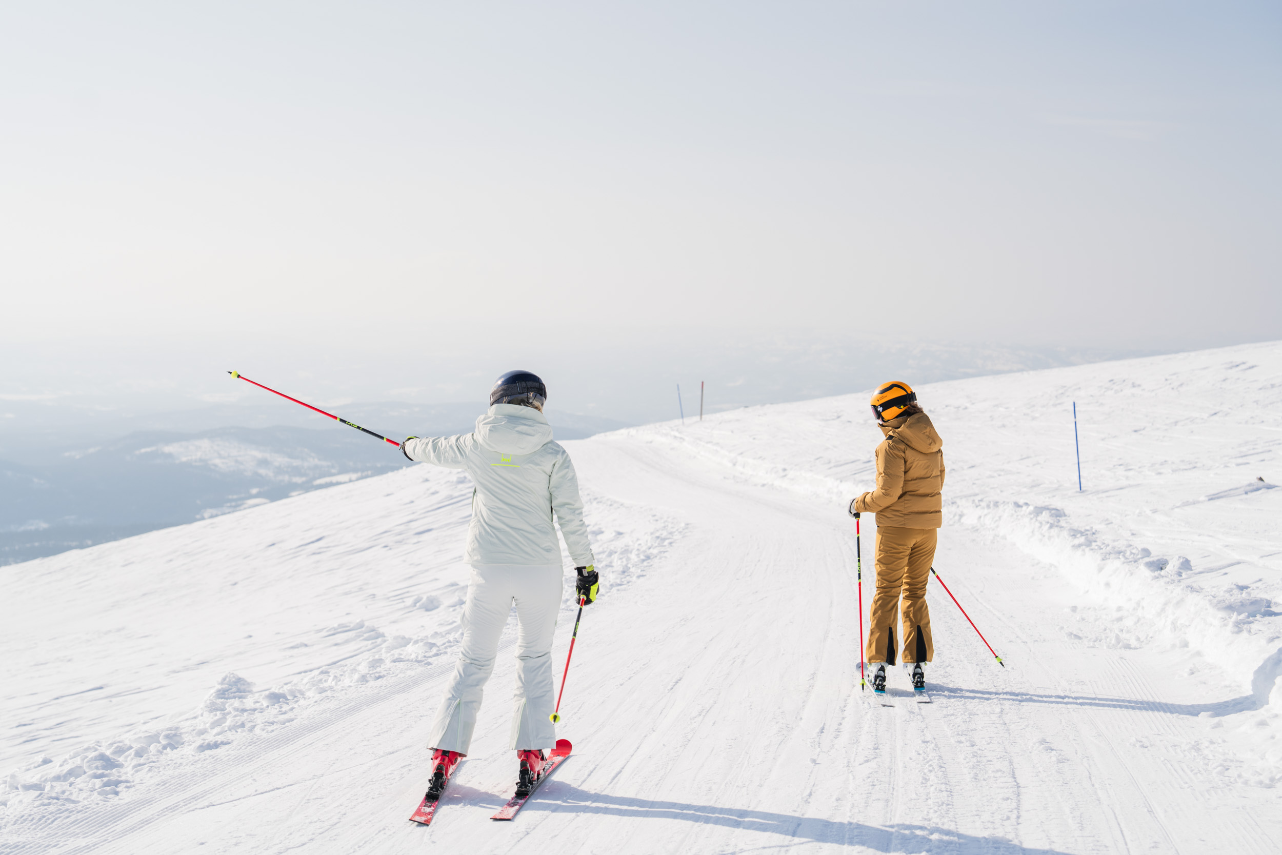 Ski i bakkene utenfor Norefjell Ski & Spa